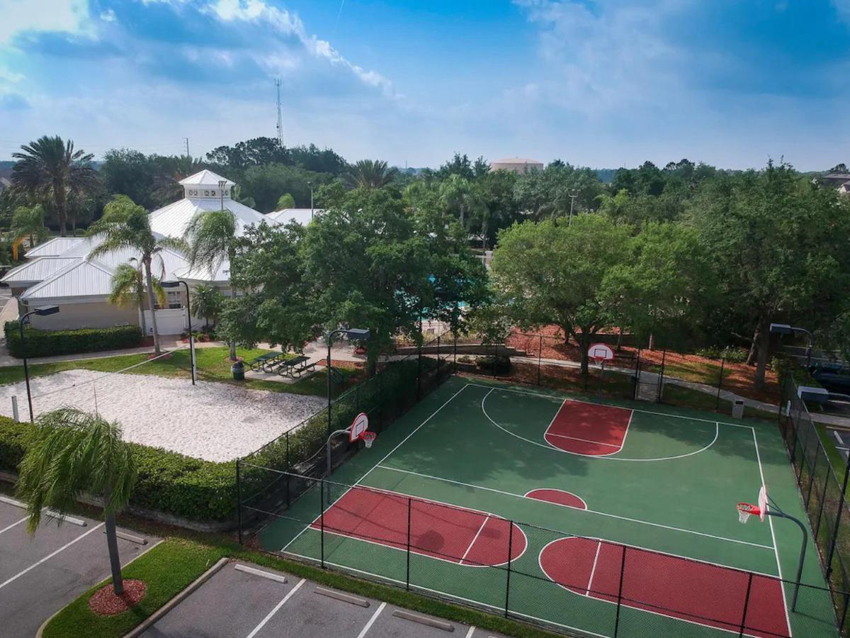 Resort-Style Condo Near Disney World キシミー エクステリア 写真
