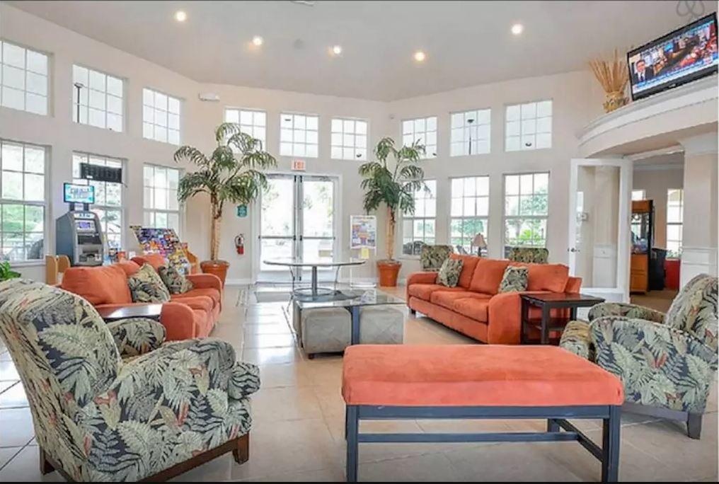 Resort-Style Condo Near Disney World キシミー エクステリア 写真